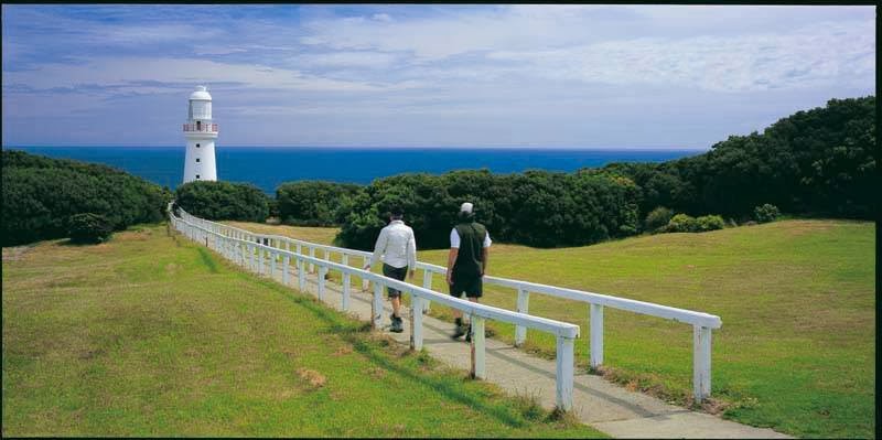 Great Ocean Walk Holidays | 2590 Great Ocean Rd, Hordern Vale VIC 3238, Australia | Phone: (03) 5237 9223