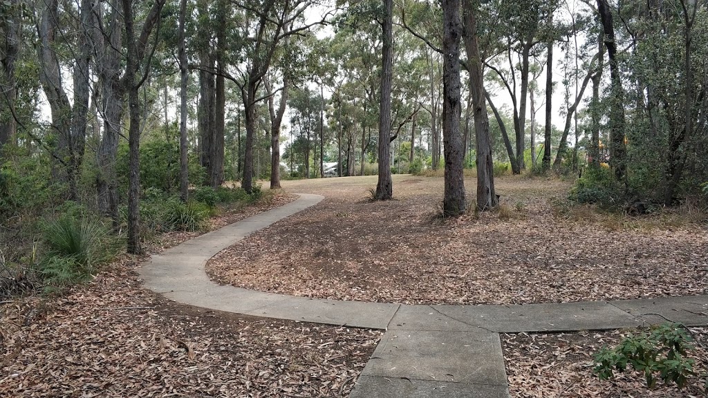 Village Drive Reserve | park | 4 Tulip Oak Dr, Ulladulla NSW 2539, Australia