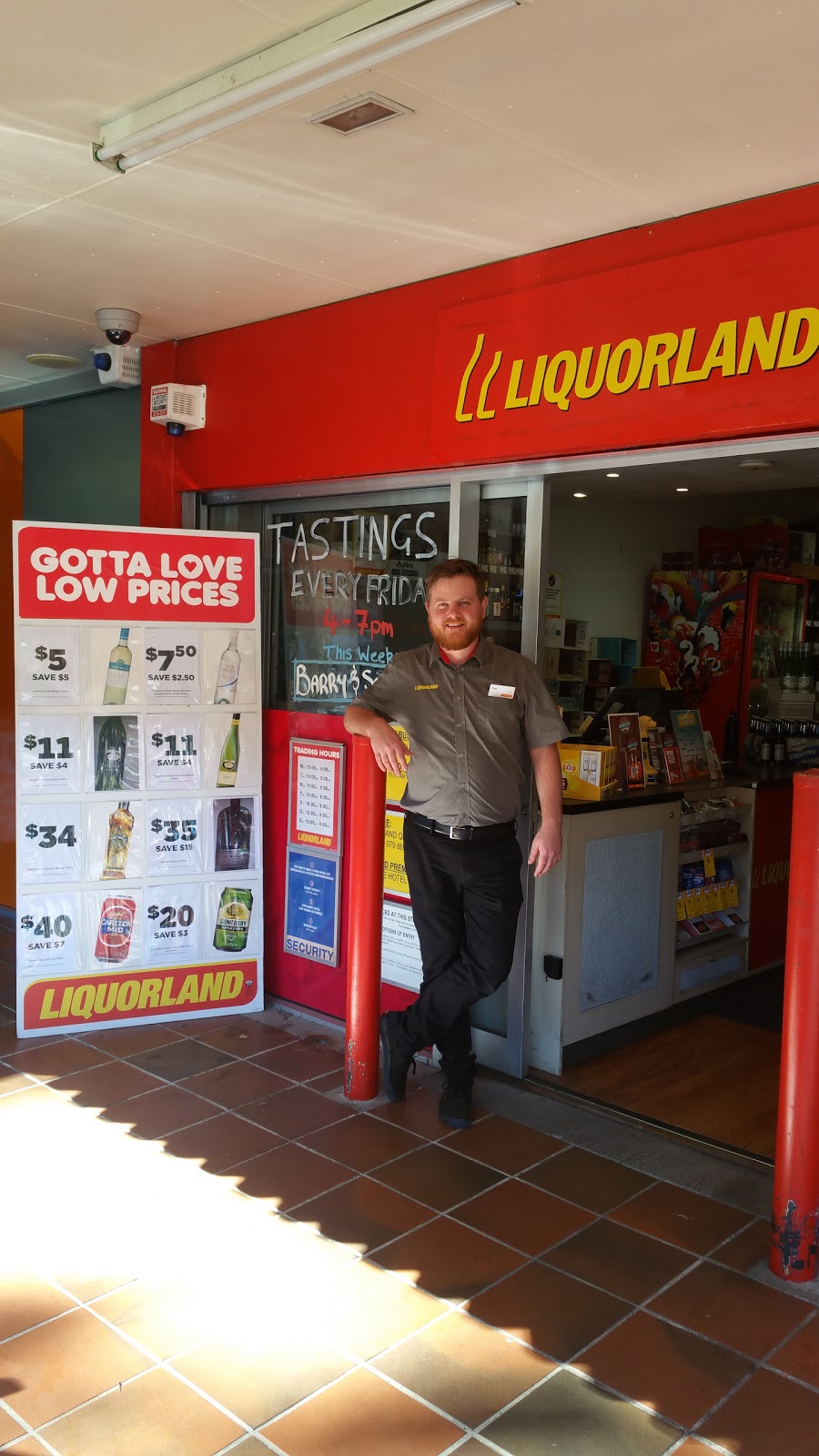 Liquorland Ironside | store | Shop 3 Ironside Shopping Centre, 28, Hawken Dr, St Lucia QLD 4067, Australia | 0738703322 OR +61 7 3870 3322