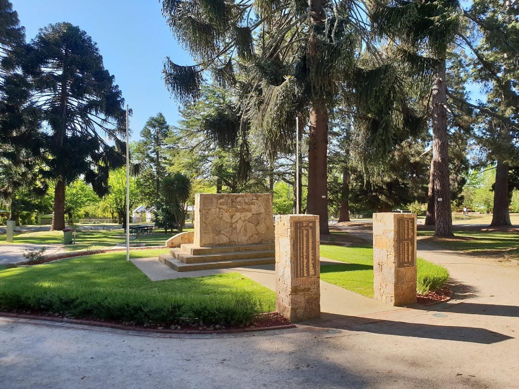 Town Hall Gardens | park | Beechworth VIC 3747, Australia | 1300366321 OR +61 1300 366 321