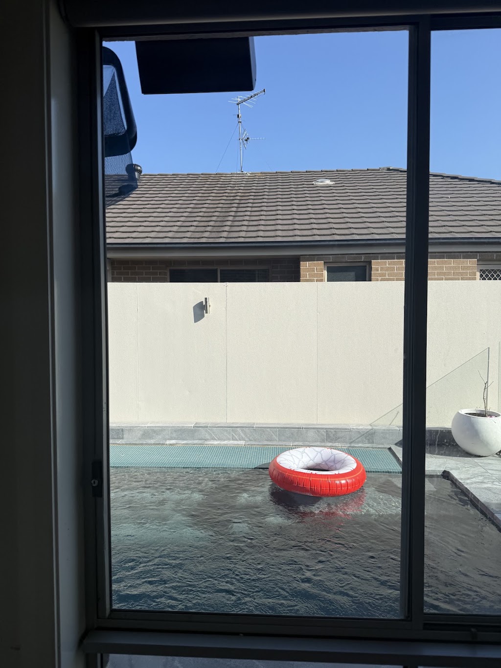 Casse Glass Pty Ltd | Unit O7 5/7 Hepher Rd, Campbelltown NSW 2560, Australia | Phone: 1300 063 300