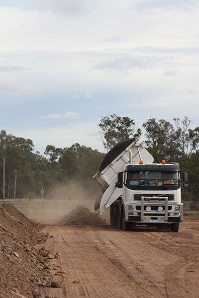 CMT Haulage | 99 Racecourse Rd, Miles QLD 4415, Australia | Phone: 0417 710 125