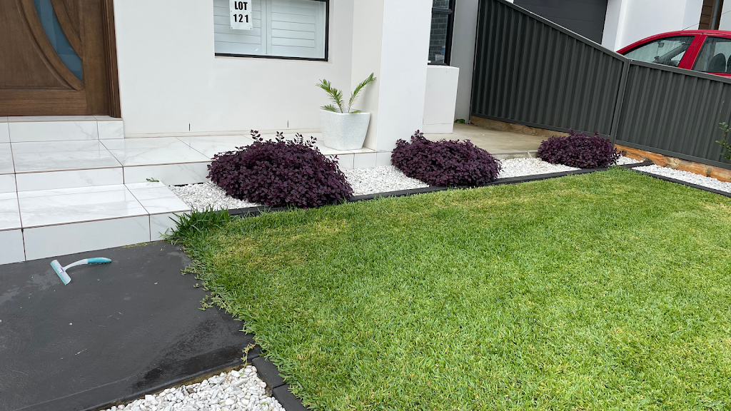 GH Landscapers & Fencing | 33 Tokyo Rd, Austral NSW 2179, Australia | Phone: 0426 280 744