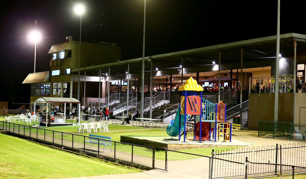 Richmond Race Club | stadium | 312 Londonderry Rd, Richmond NSW 2753, Australia | 0245782136 OR +61 2 4578 2136