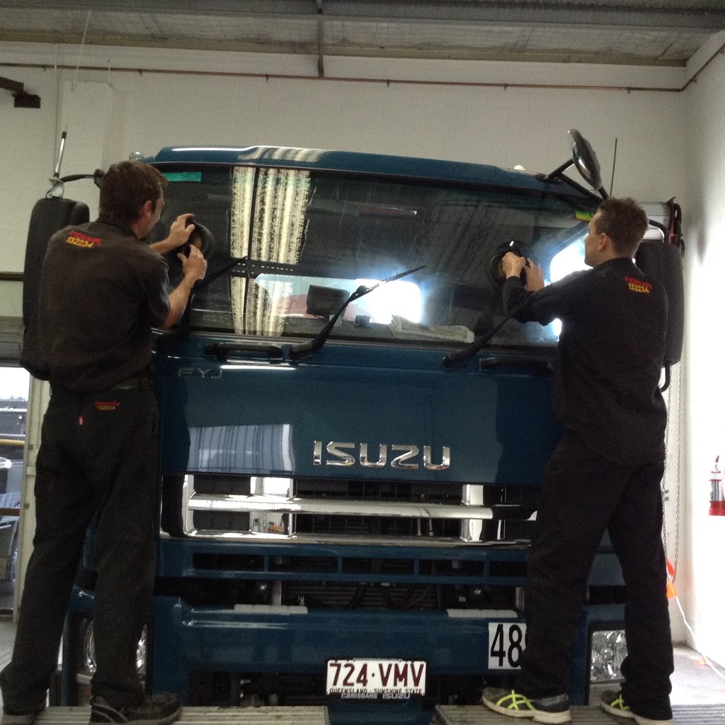 Novus Auto Glass | car repair | 2/26 Spencer Rd, Nerang QLD 4211, Australia | 0755809602 OR +61 7 5580 9602