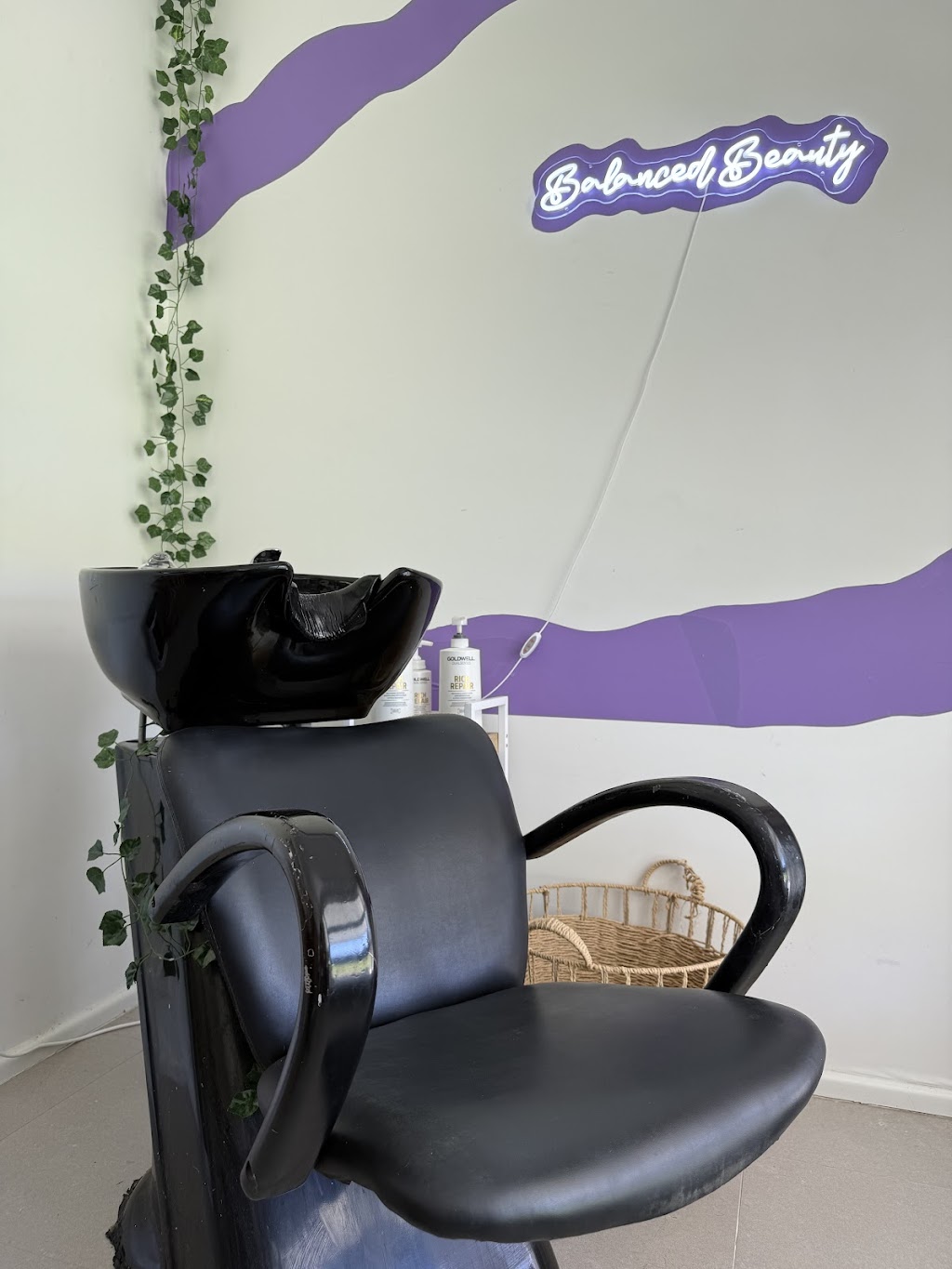 Balanced Beauty | 699 Mount Glorious Rd, Highvale QLD 4520, Australia | Phone: 0400 196 549