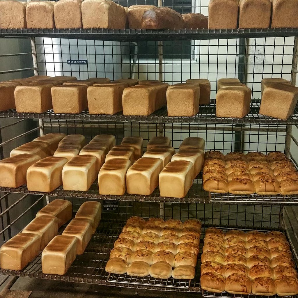 Flinders Island Bakery | bakery | 7 Lagoon Rd, Whitemark TAS 7255, Australia | 0363592105 OR +61 3 6359 2105
