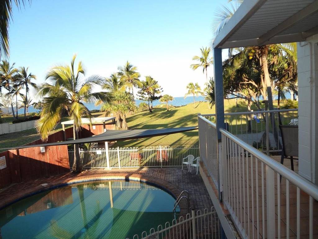 Driftwood Motel & Holiday Units Yeppoon | lodging | 7 Todd Ave, Yeppoon QLD 4703, Australia | 0749392446 OR +61 7 4939 2446