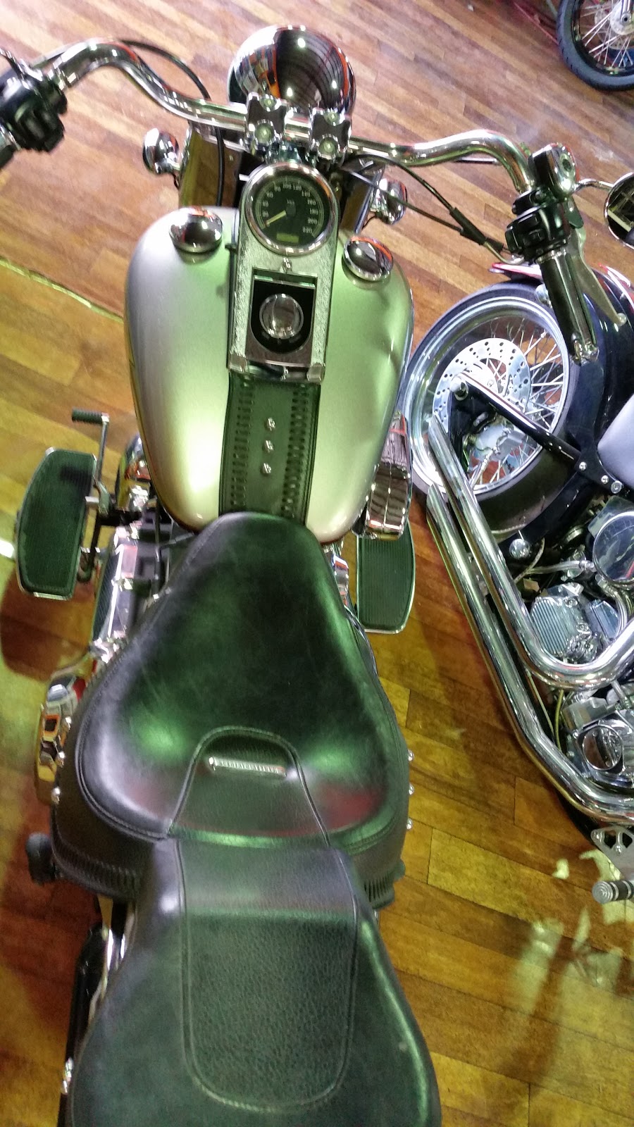 Custom Motorcycle Company | shop2/124 Brisbane Rd, Booval QLD 4304, Australia | Phone: (07) 3812 9795