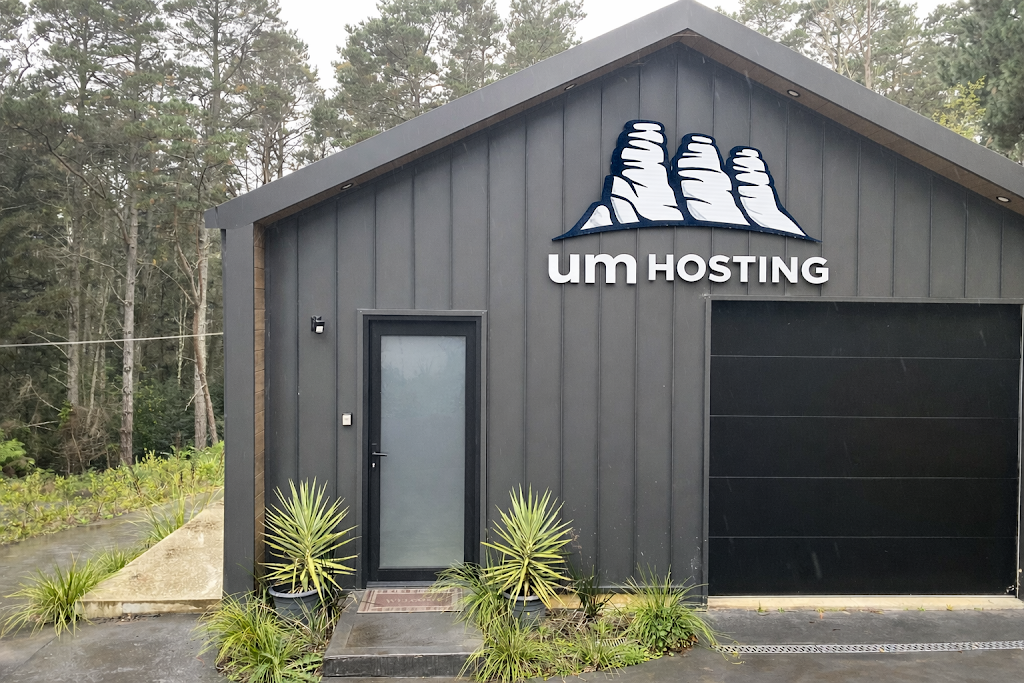UM Hosting | 25 Medlow Ln, Medlow Bath NSW 2780, Australia | Phone: 0451 604 454
