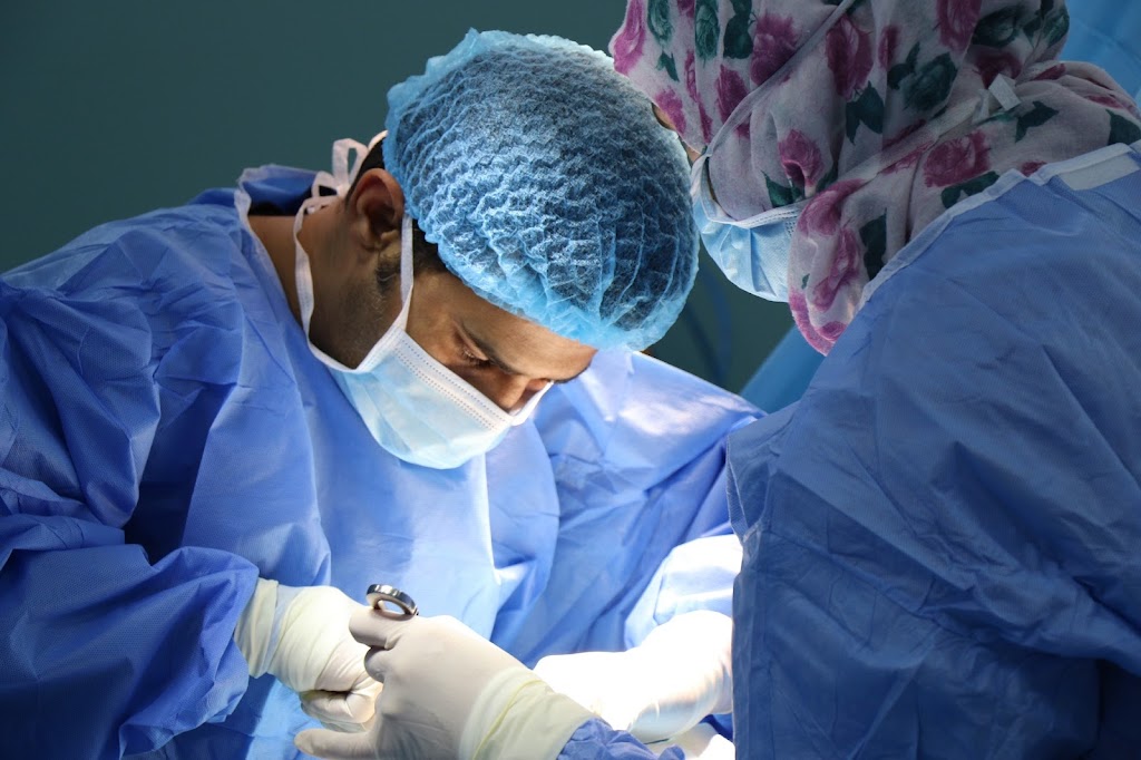 Dr Russell Manley | Private Hospital, suite 7/14 Hill St, Southport QLD 4215, Australia | Phone: (07) 5563 1360