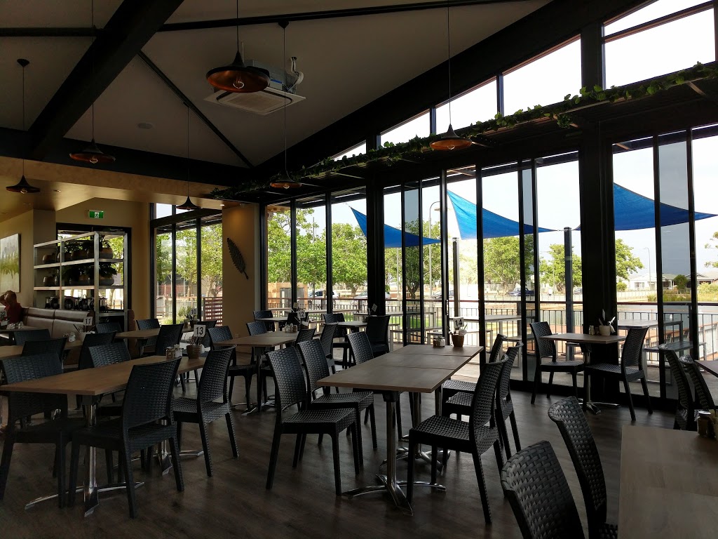 Strand Lakeside Café | restaurant | 1 Olsen Gardens, Byford WA 6122, Australia | 0895251313 OR +61 8 9525 1313
