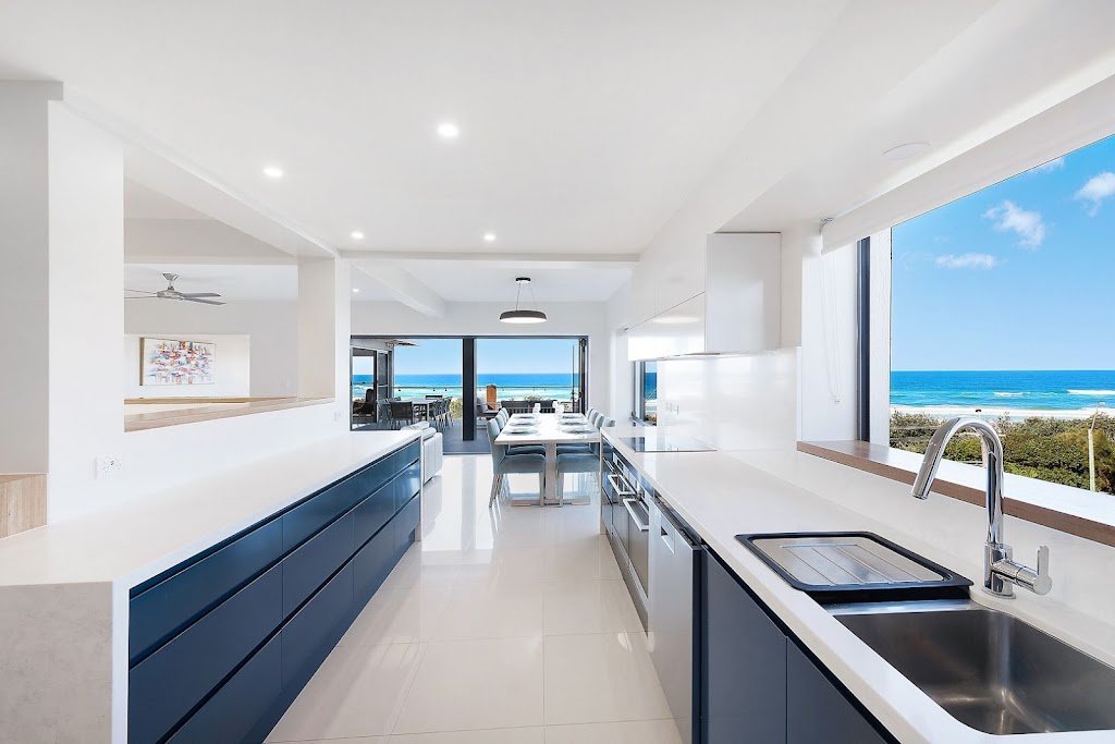 Drift Beach House - Port Macquarie | 62 Watonga St, Port Macquarie NSW 2444, Australia | Phone: 0403 737 303