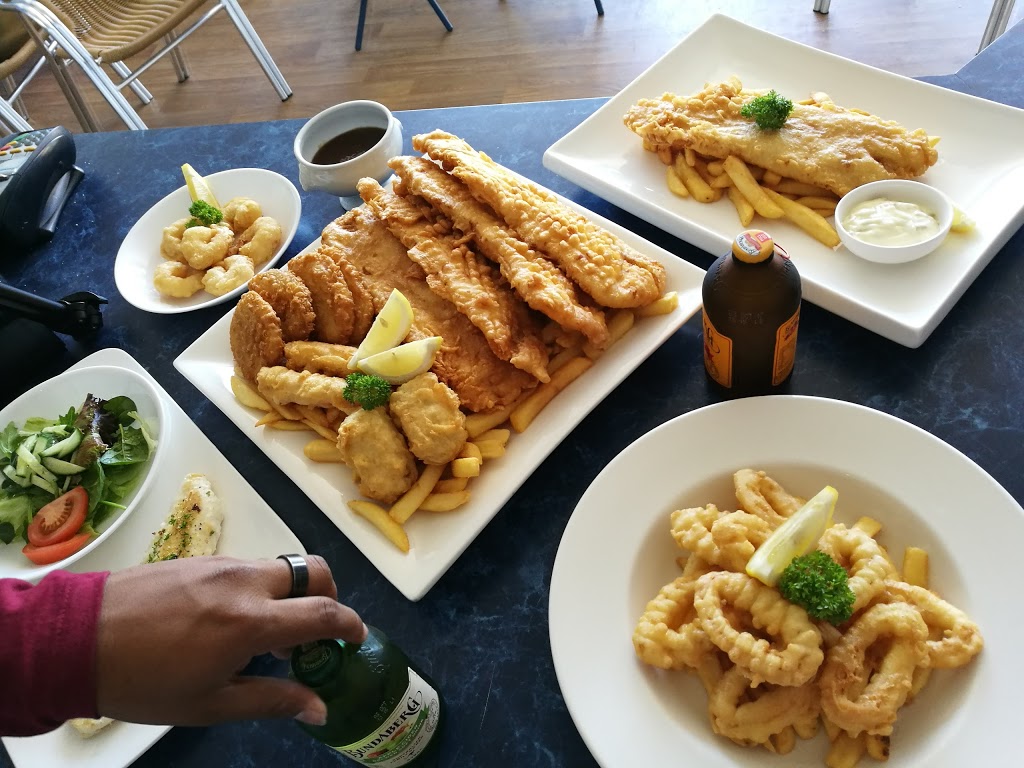 Fork N Fish | meal takeaway | Shop 2/68 Charles Riley Rd, Trigg WA 6029, Australia | 0894477083 OR +61 8 9447 7083