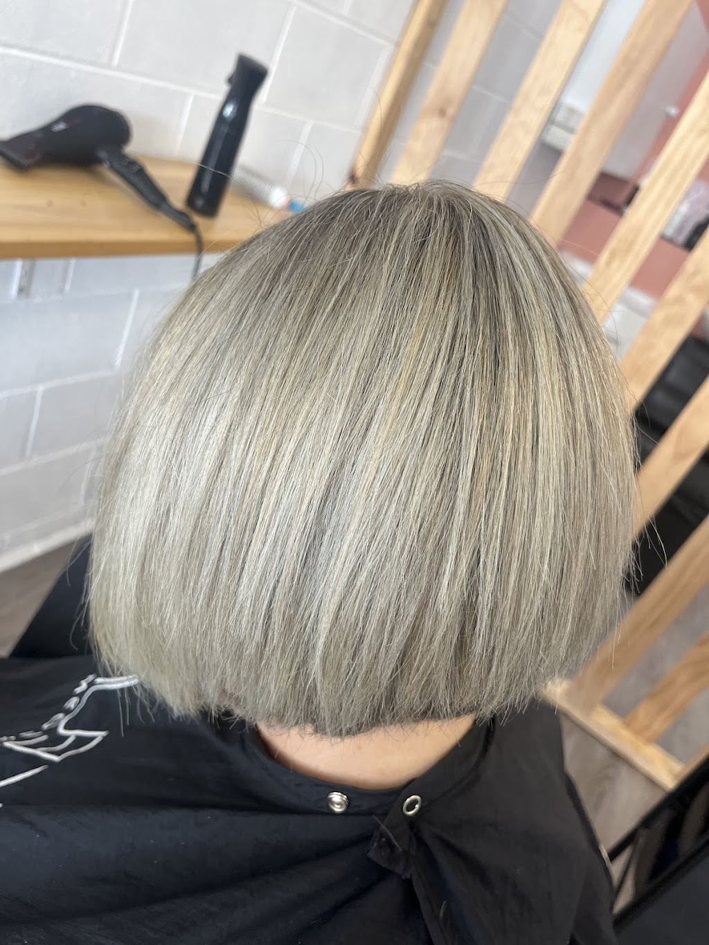 One8 Hair Haven | Unit 7/43 Edgar St, Heywood VIC 3304, Australia | Phone: 0400 524 922