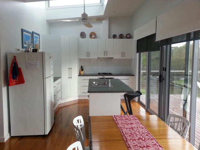 Beach Retreat Studio Marengo | lodging | Ferrier, 5 Ferrier Dr, Marengo VIC 3233, Australia