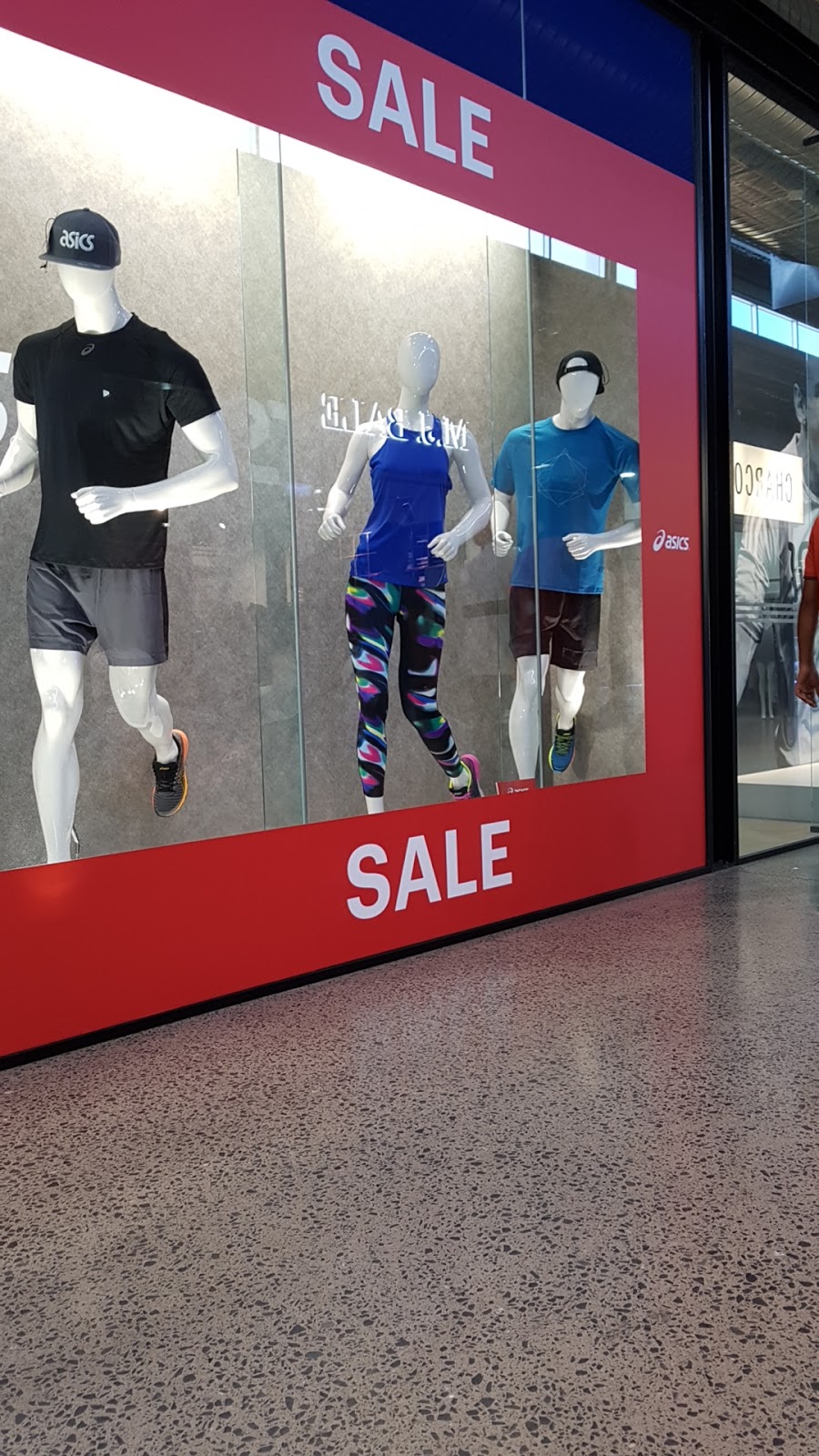 ASICS Factory Outlet Brisbane DFO | store | SKYGATE DFO, T122/1 Airport Dr, Brisbane Airport QLD 4008, Australia | 0731147216 OR +61 7 3114 7216
