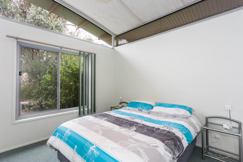 2@19 Holiday Home in Aireys Inlet | 2/19 Aireys St, Aireys Inlet VIC 3231, Australia | Phone: (03) 5220 0200