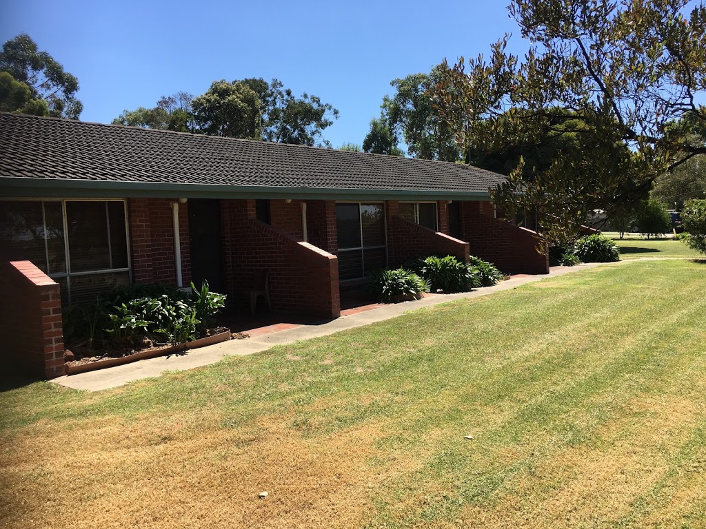 Macarthur Park Country Cottages | 5 Russell St, MacArthur VIC 3286, Australia | Phone: 0409 392 647