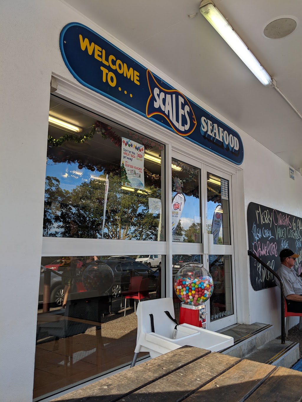 Scales Seafoods | meal takeaway | 47 Kennedy Dr, Tweed Heads NSW 2485, Australia | 0755366937 OR +61 7 5536 6937