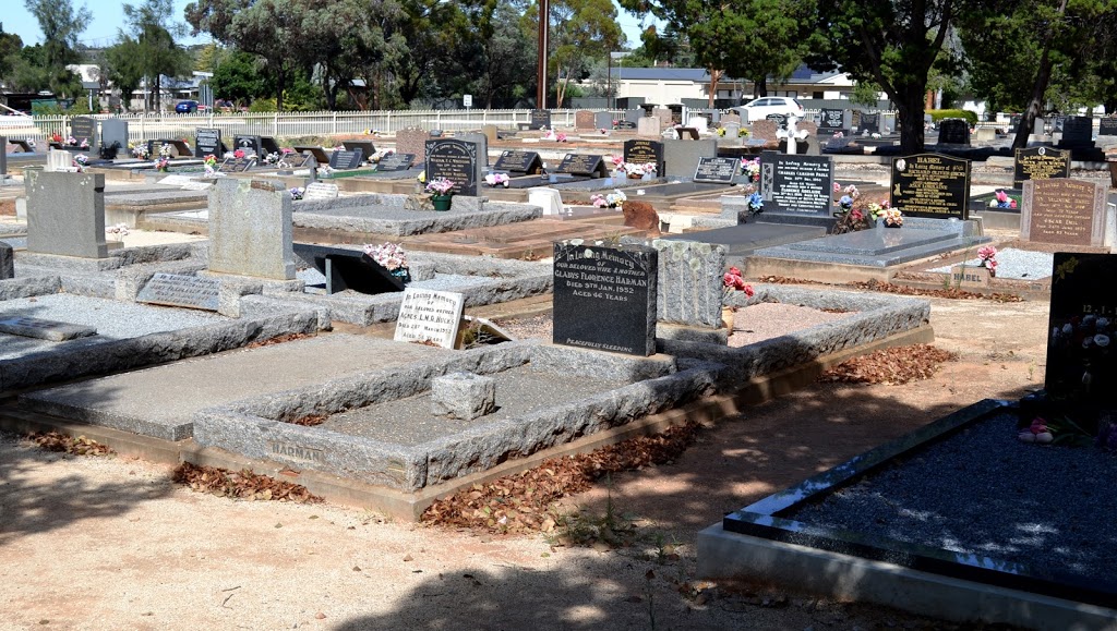 Loxton Cemetery | Loxton SA 5333, Australia