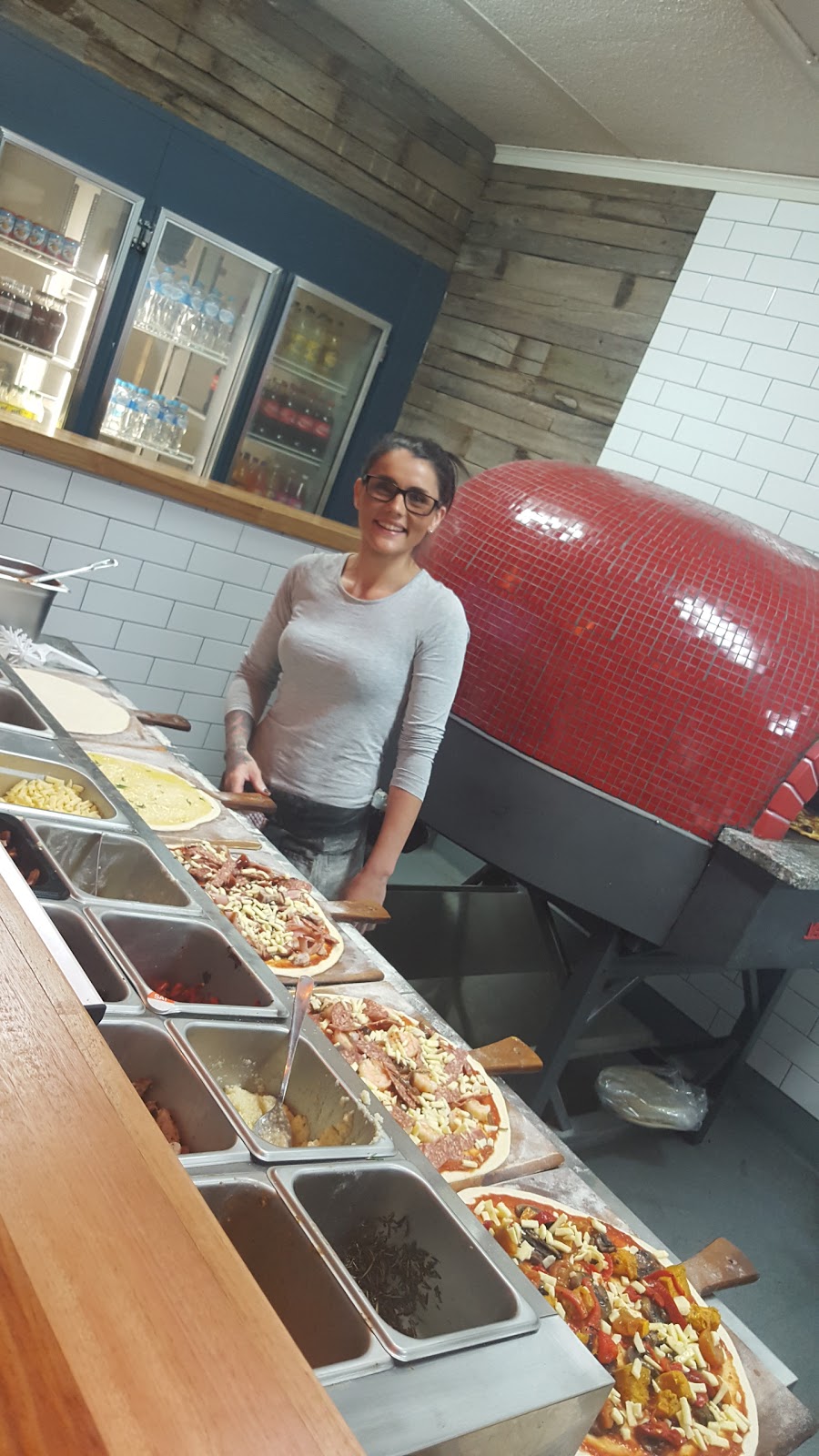 Mister Brightside Woodfired Pizza | meal takeaway | 84 Banyan St, Warrnambool VIC 3280, Australia | 0355611611 OR +61 3 5561 1611