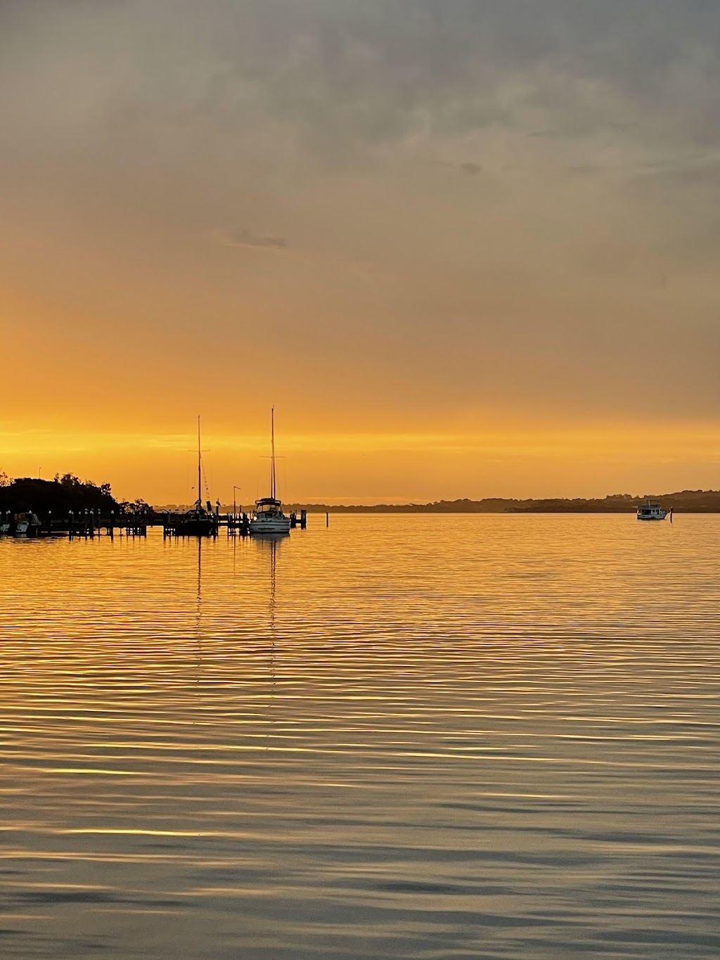 Kellie Cheers Civil Celebrant | jetty, Esplanade, Lakes Entrance VIC 3909, Australia | Phone: 0401 692 973