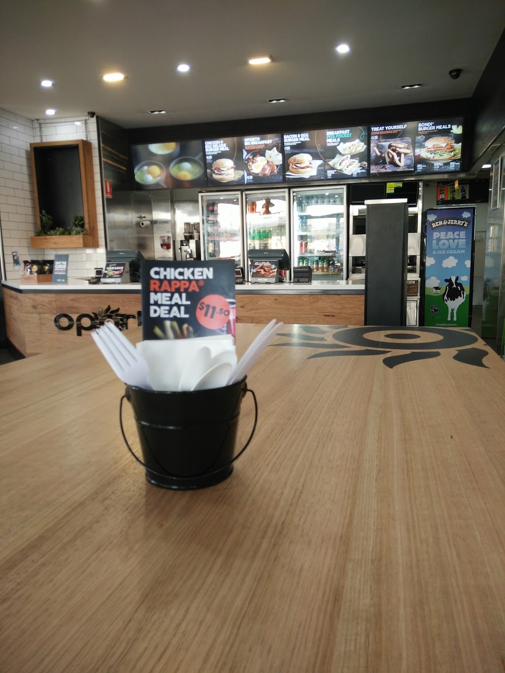 Oporto | cafe | 16/633 Hume Hwy, Casula NSW 2170, Australia | 0296009677 OR +61 2 9600 9677