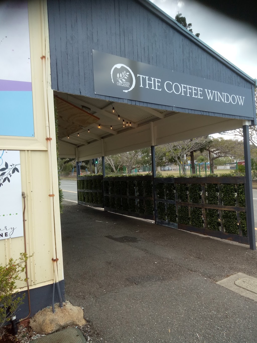 The Coffee Window | Shop Union Co Op, 9 Derby St, South Gladstone QLD 4680, Australia | Phone: 0413 255 066