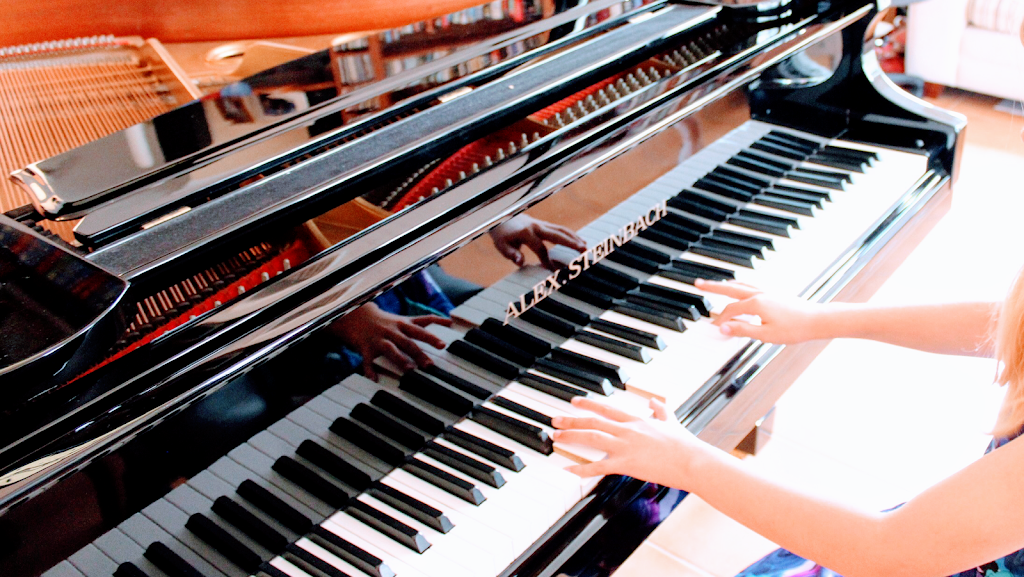 Piano Lessons Hervey Bay |  | 16 Garden Dr, Urangan QLD 4655, Australia | 0412046246 OR +61 412 046 246