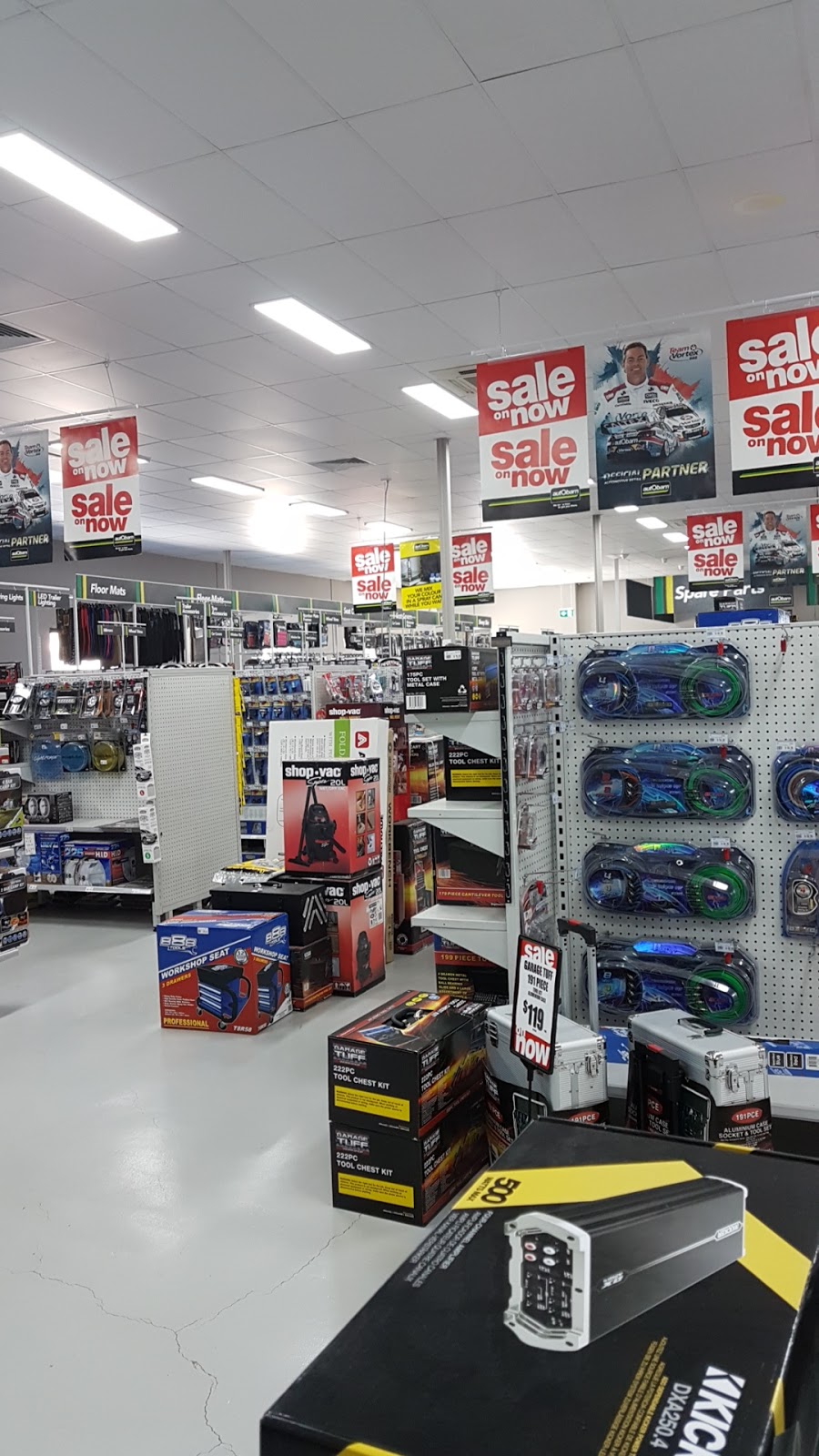 Autobarn Nowra | electronics store | 2/18 Haigh Ave, Nowra NSW 2541, Australia | 0244224500 OR +61 2 4422 4500