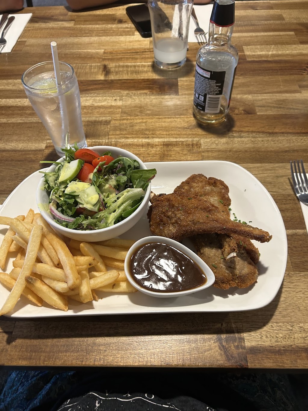 The Wallenjoe Hotel | 67/69 Midland Hwy, Stanhope VIC 3623, Australia | Phone: (03) 5857 2293