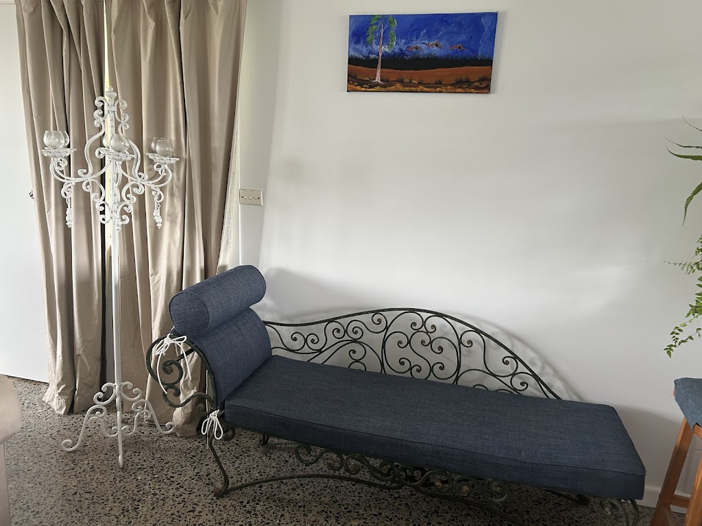 Kateena Skoumbourdis | Dammerel Cres, Emerald Beach NSW 2456, Australia | Phone: 0410 533 141