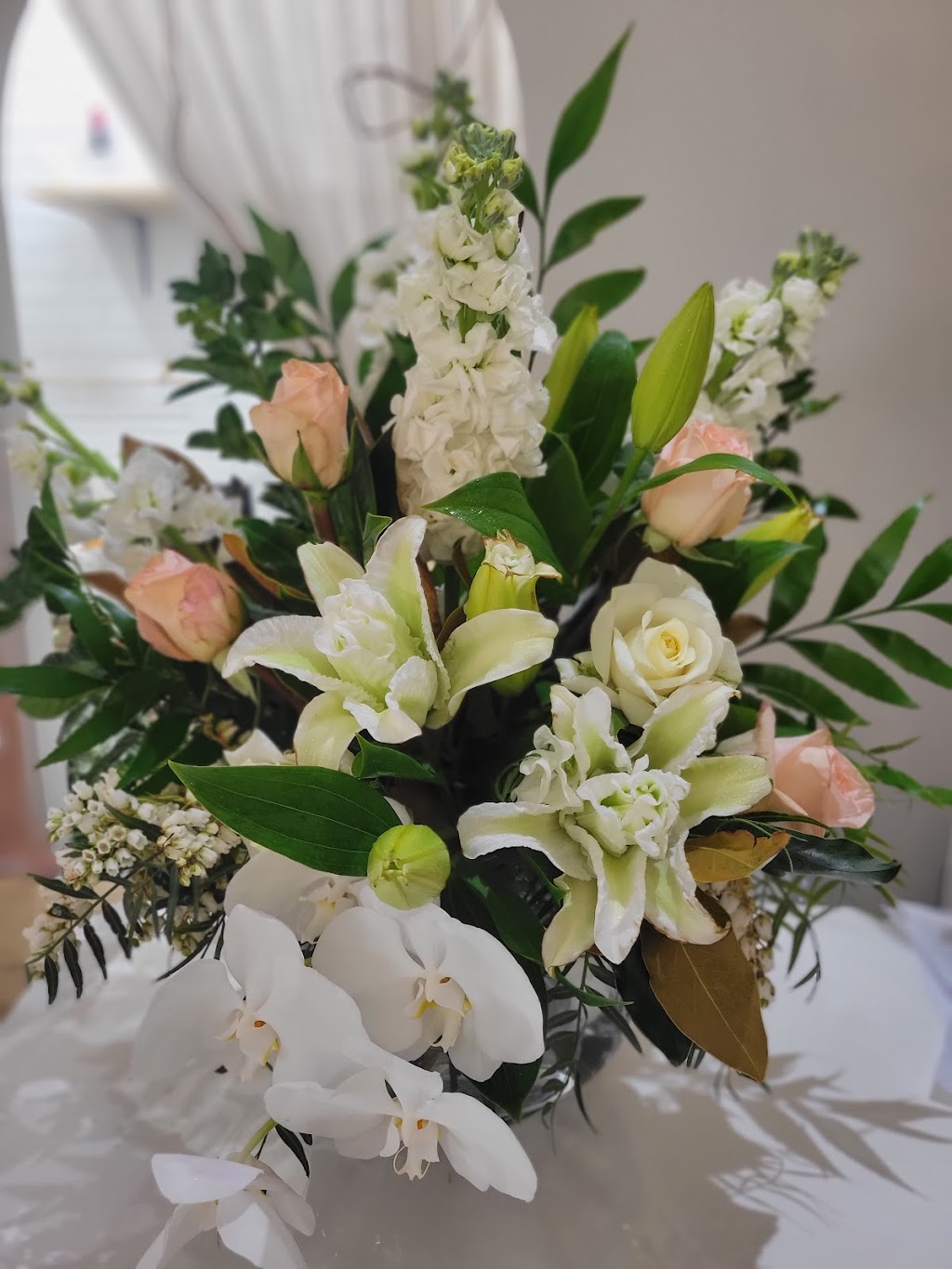 White Willow Co. | florist | Shop1/4 Kingfisher Dr, Peregian Beach QLD 4573, Australia | 0754482512 OR +61 7 5448 2512