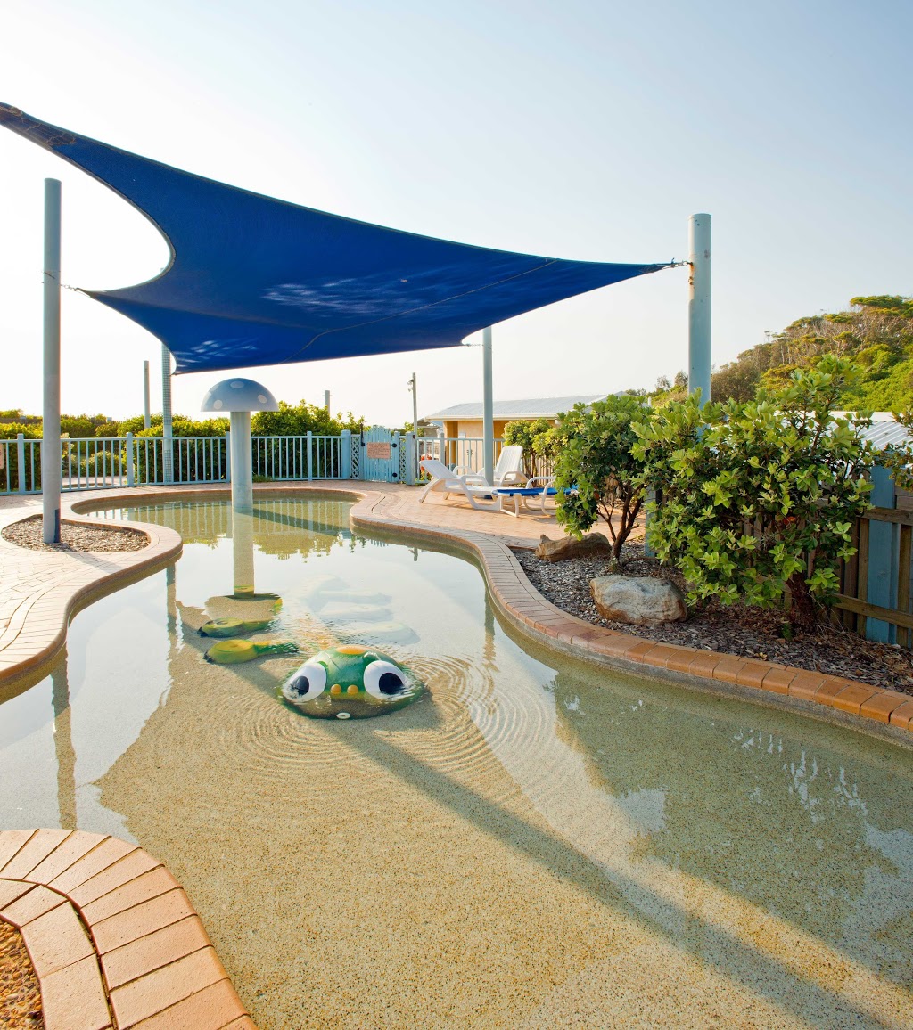 Blue Lagoon Beach Resort | lodging | 10 Bateau Bay Rd, Bateau Bay NSW 2261, Australia | 0243321447 OR +61 2 4332 1447
