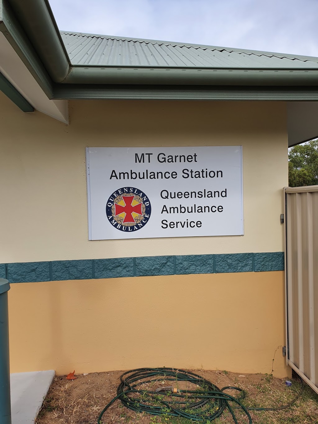 Mount Garnet Ambulance Station | health | 14 Garnet St, Mount Garnet QLD 4872, Australia