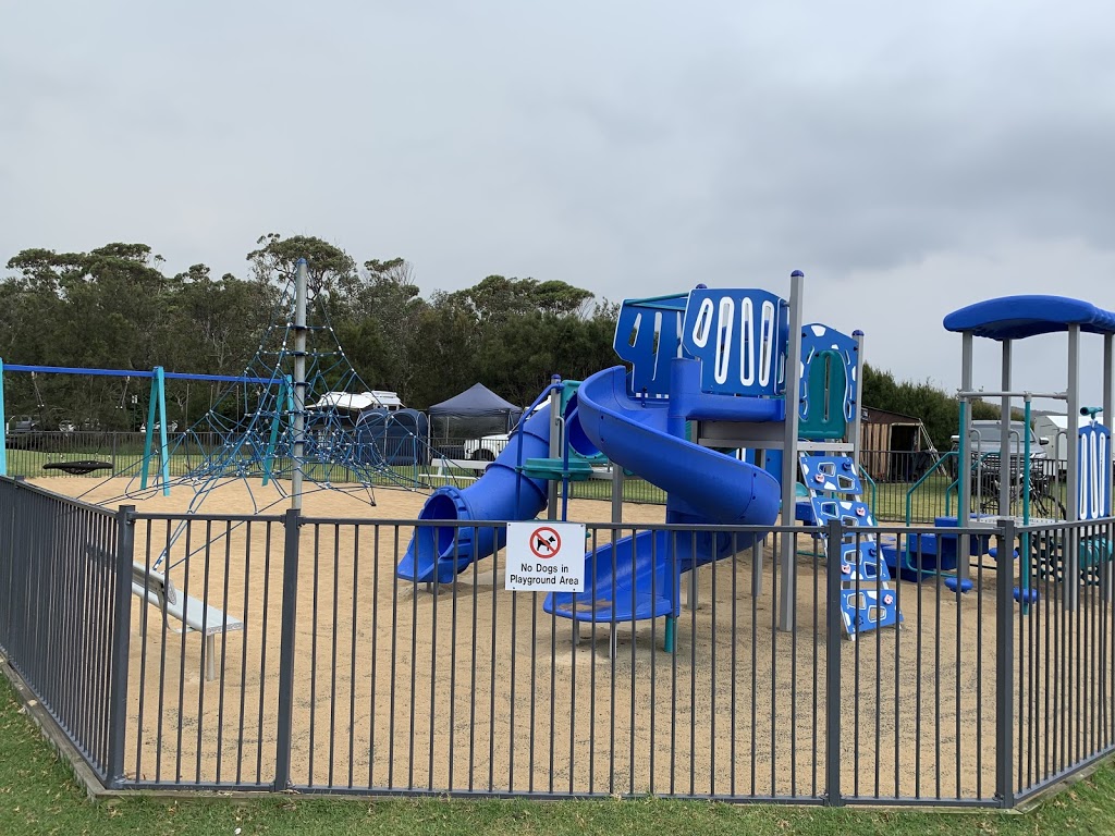 Merry Beach Childrens Park | park | Pretty Beach NSW 2539, Australia