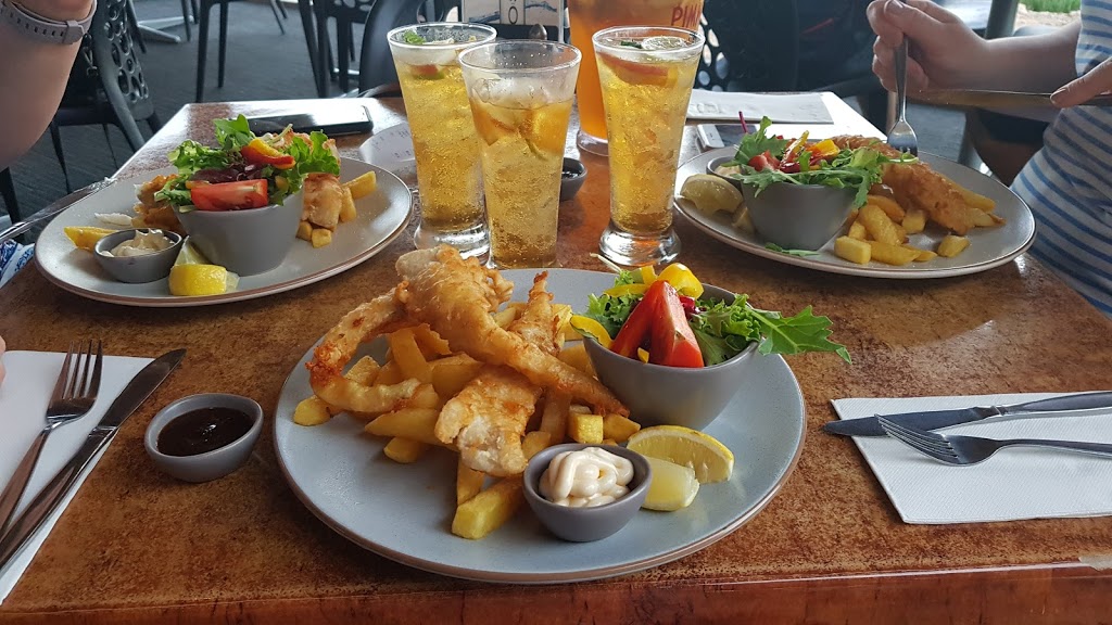 Marion Bay Tavern | 5 Stenhouse Bay Rd., Marion Bay SA 5575, Australia | Phone: (08) 8854 4141