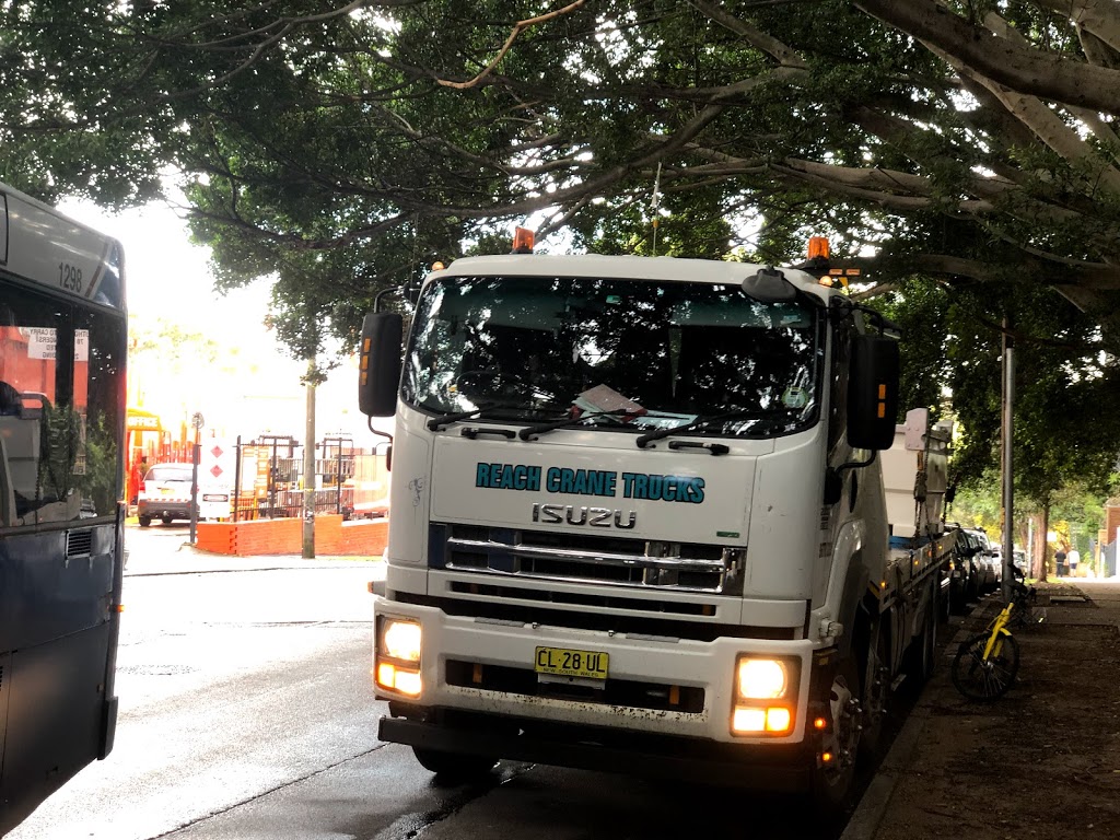 Reach Crane Trucks | 46-48 Plasser Cres, North St Marys NSW 2760, Australia | Phone: (02) 9673 3200