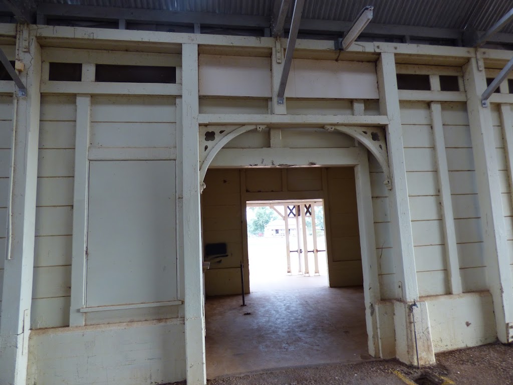 Oxford Hotel Motel | 13 Bowra St, Cunnamulla QLD 4490, Australia | Phone: (07) 4655 1043