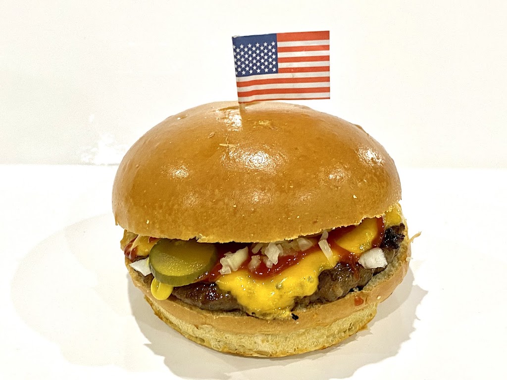 Dog House Grill | 65 Ocean Parade, Noraville NSW 2263, Australia | Phone: 0412 832 192