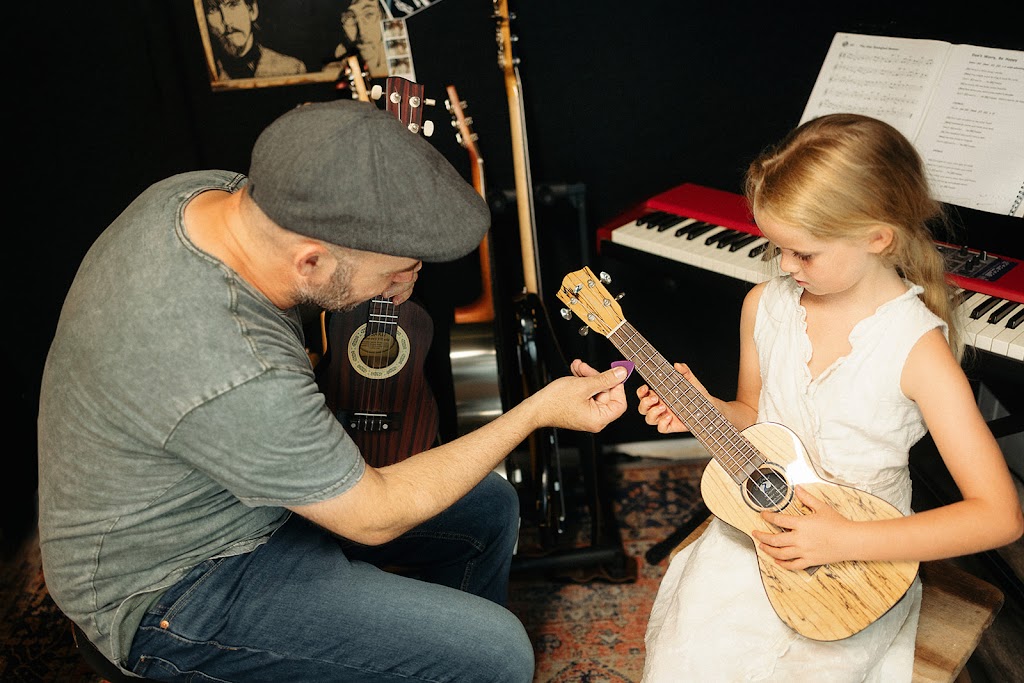 Whole Lotta Lessons | Unit 14/5 George St, East Gosford NSW 2250, Australia | Phone: 0422 087 309