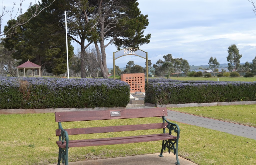 Soldiers Memorial Cemetery | 63 Parker Ave, Strathalbyn SA 5255, Australia