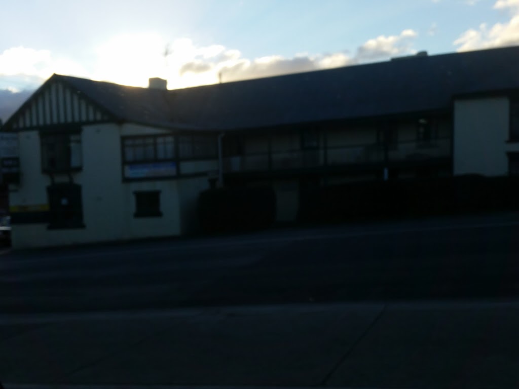 Bush Inn | lodging | 49-51 Montagu Street, New Norfolk TAS 7140, Australia | 0362612256 OR +61 3 6261 2256