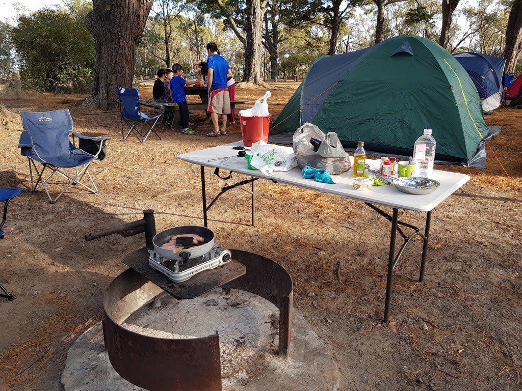 Fridays Camp Ground | campground | Steiglitz-Durdidwarrah Rd, Steiglitz VIC 3331, Australia