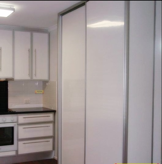 Wardrobe Doors Australia | storage | 16 Paisley Dr, Lawnton QLD 4501, Australia | 0738891333 OR +61 7 3889 1333