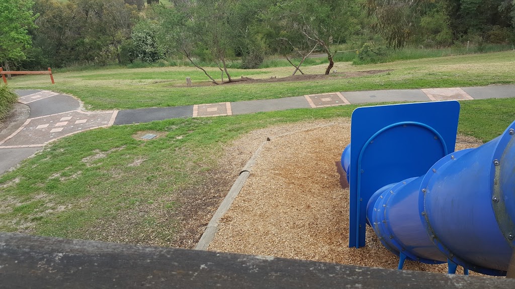 Victoria Street Playground | 99 Victoria St, Templestowe East VIC 3109, Australia | Phone: (03) 9840 9333