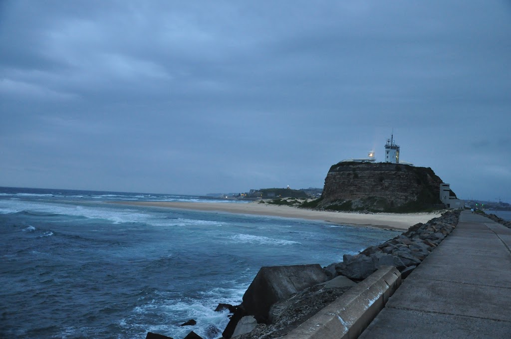 Nobbys Breakwater | bank | Nobbys Rd, Newcastle NSW 2300, Australia