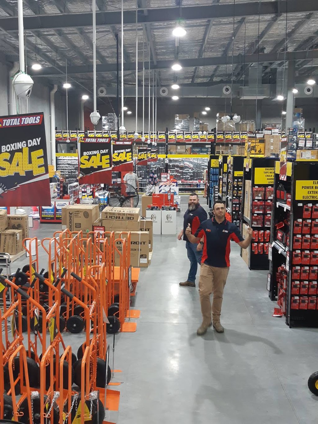 Total Tools Morayfield | store | 265 Morayfield Rd, Morayfield QLD 4506, Australia | 0721023555 OR +61 7 2102 3555