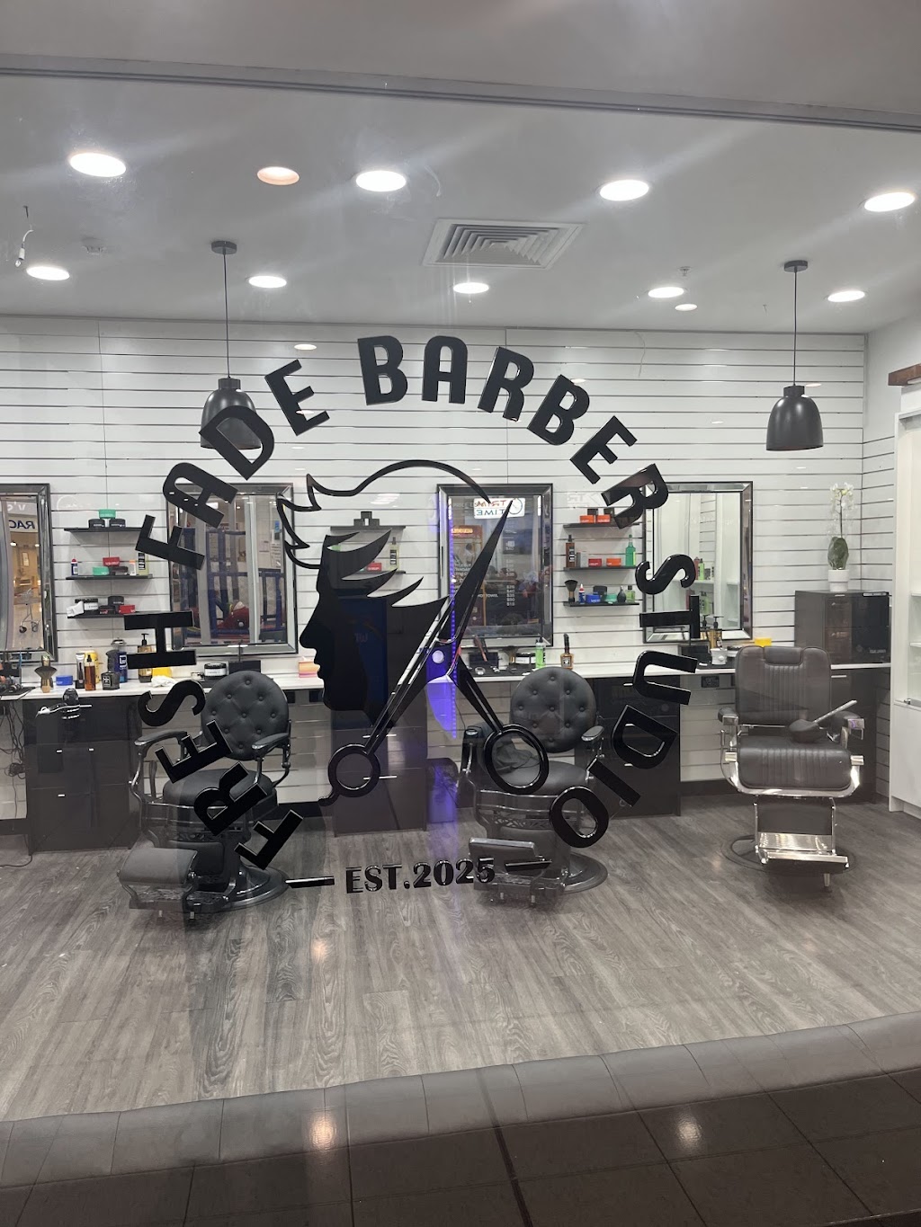 Fresh fade barber studio | 40/68 Main St, Beenleigh QLD 4207, Australia | Phone: 0416 370 313